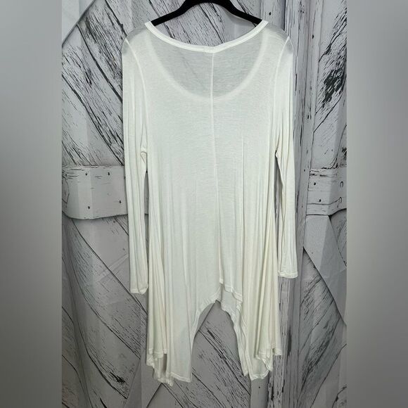 YouAreNotAlone Shark-bite tunic top S - Picture 2 of 5